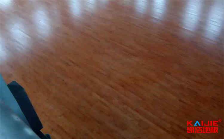 羽毛球館木地板安裝