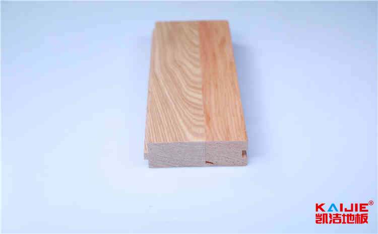 國(guó)內(nèi)籃球場(chǎng)木地板怎么維修