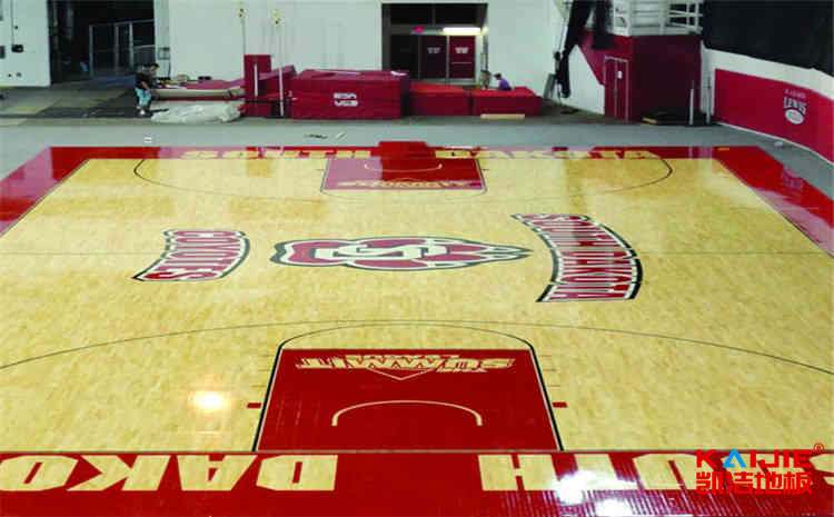 實木地板好還是復合地板好