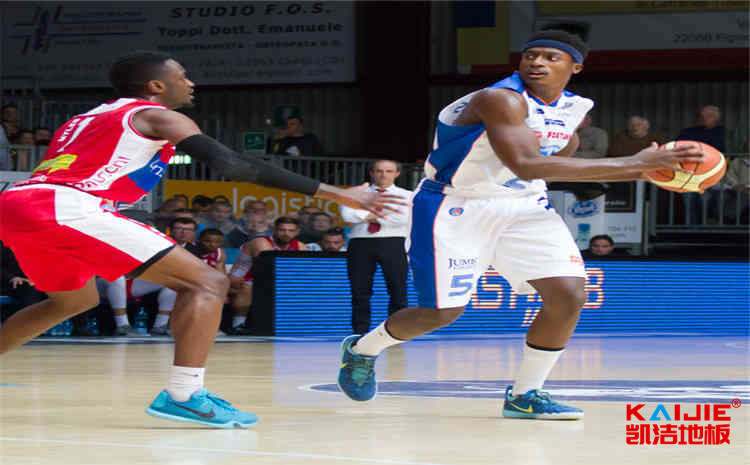 20厚羽毛球館木地板怎么翻新