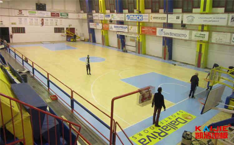 體育木地板預留伸縮縫