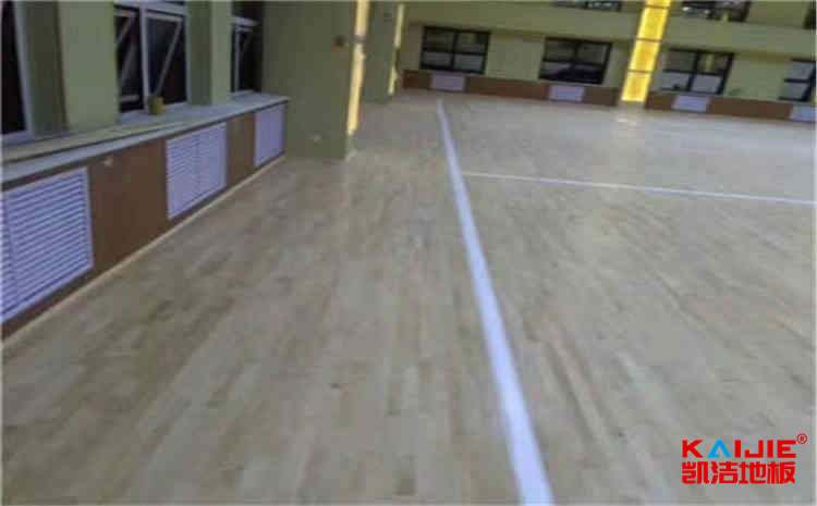 柞木木地板籃球館廠(chǎng)家去哪找?