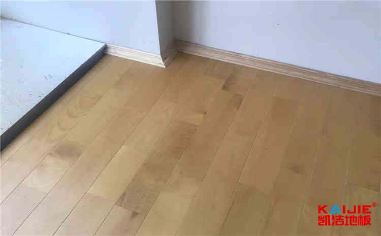 松木舞臺實木地板哪個牌子好？