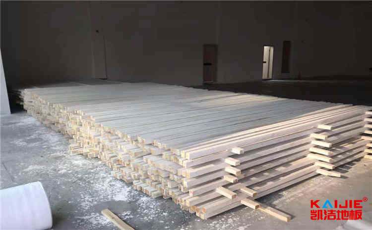 影響運動木地板價格的主要因素是什么?