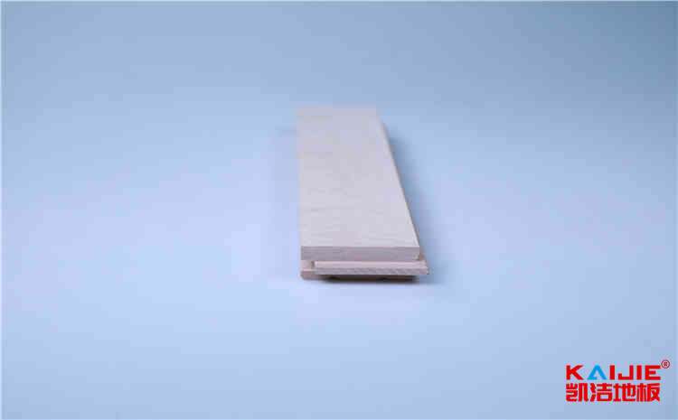 海南體育地板哪個(gè)公司好