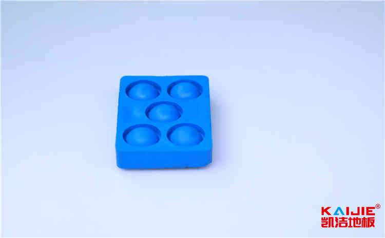 場館實(shí)木運(yùn)動(dòng)地板保養(yǎng)