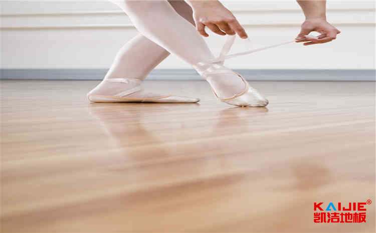 常見的運(yùn)動(dòng)木地板廠