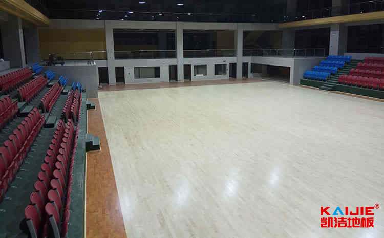 室內(nèi)籃球場地面用什么材質(zhì)