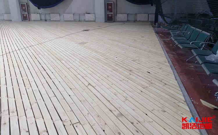 長(zhǎng)春楓樺木體育地板每平米價(jià)格