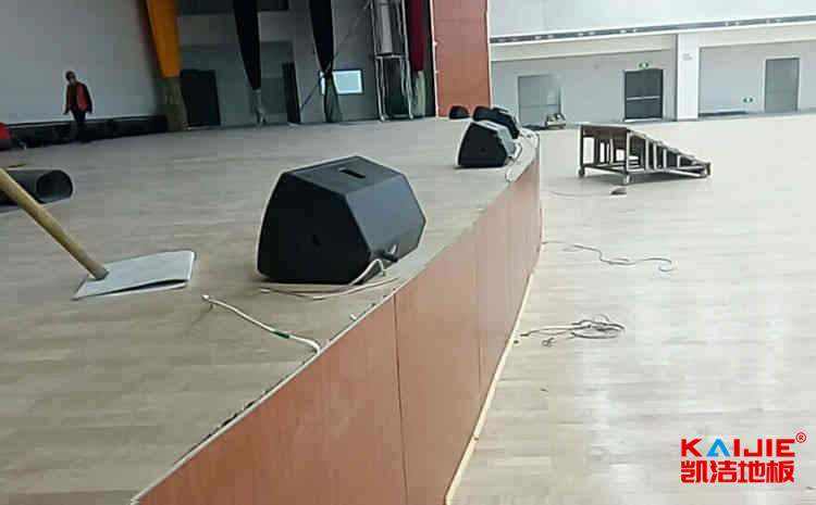 國內運動木地板怎么維護