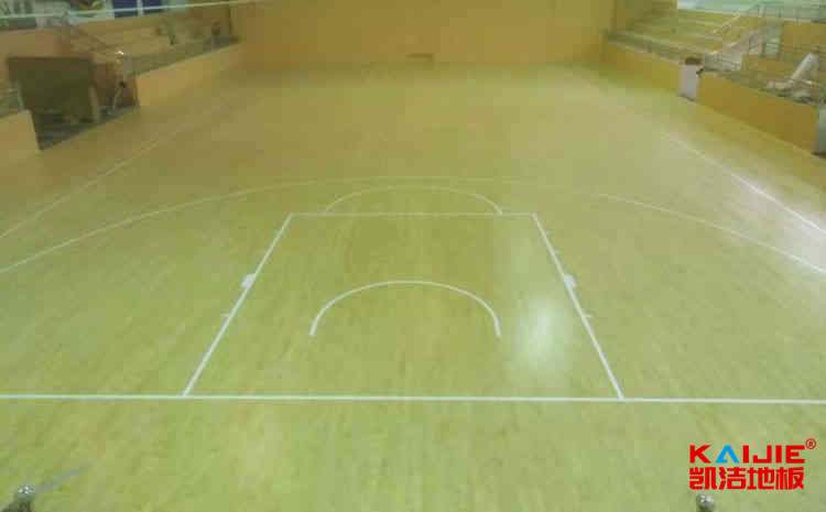 籃球場(chǎng)木地板材料