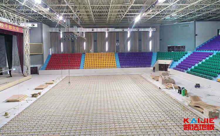 楓樺木與柞木運(yùn)動(dòng)地板各有什么特點(diǎn)?