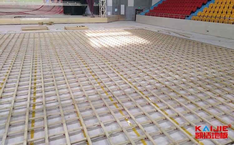 俄勒岡松羽毛球館木地板怎么維修？