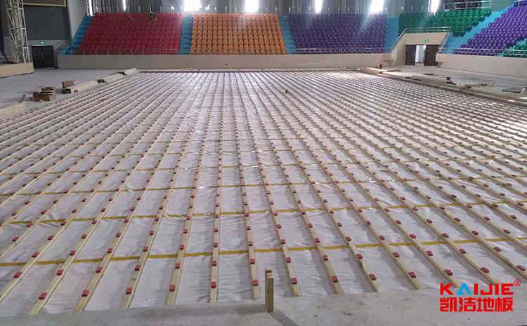 柞木籃球場地板保養(yǎng)