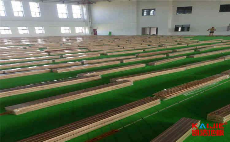 濟南楓樺木籃球地板價格