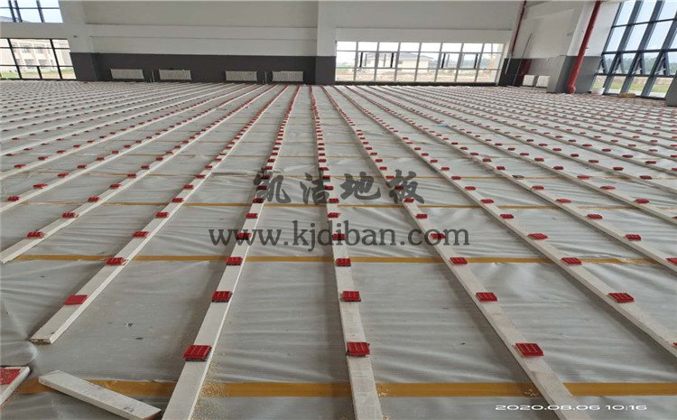 徐州黃集機(jī)場體育館木地板項(xiàng)目-凱潔實(shí)木運(yùn)動地板廠家