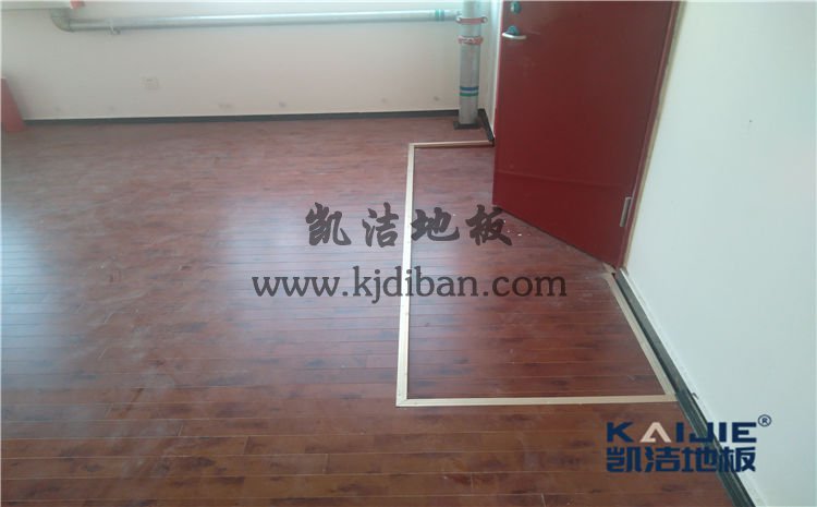 山東省萊州市中華武校體育館木地板項目