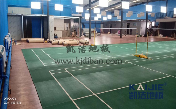 北京市海淀區鐵盟物流籃球館和羽毛球館木地板案例